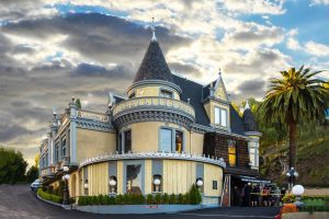 Magic Castle, DAVID MALEK, David Malek, davidmalek, magician, magic, professional magician, entertainer, Magic Castle, The King of the Castle, Hollywood,